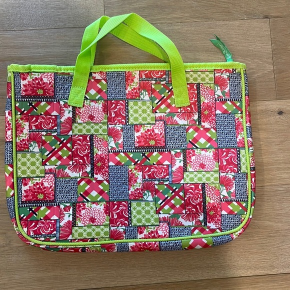 Lilly Pulitzer Handbags - Lilly Pulitzer Laptop Sleeve